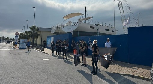 foto_facebook_centopercentoanimalisti foto_facebook_centopercentoanimalisti