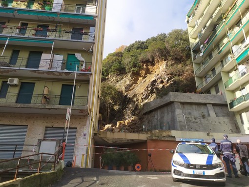 Frana di via Posalunga, aperto un fascicolo anche per disastro colposo Frana di via Posalunga, aperto un fascicolo anche per disastro colposo