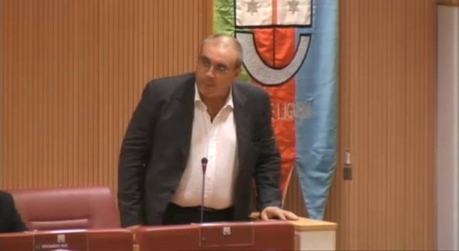"Spese pazze" in Regione Liguria: condannato il senatore Francesco Bruzzone "Spese pazze" in Regione Liguria: condannato il senatore Francesco Bruzzone