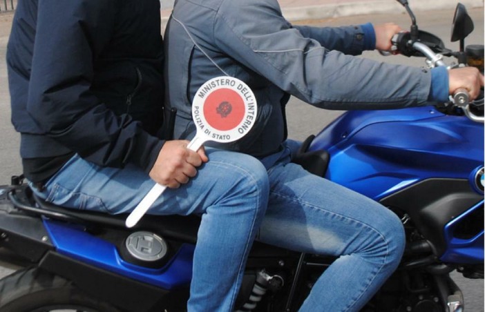 Voltri, spaccio in Vespa tra le vie del quartiere: arrestato un 41enne dalla Squadra Mobile