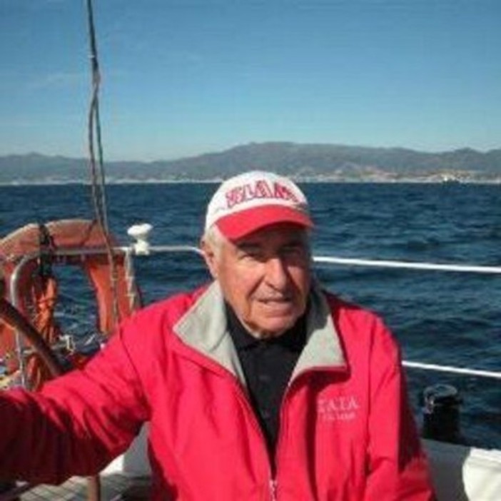 Nervi, in centinaia per l'ultimo saluto a Fulvio Bucci, padre del sindaco Nervi, in centinaia per l'ultimo saluto a Fulvio Bucci, padre del sindaco