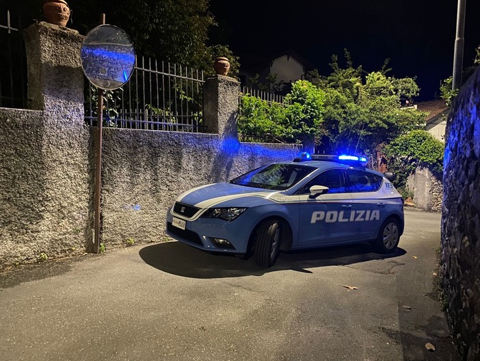 Omicidio Scagni, il racconto dei poliziotti che hanno arrestato Alberto: "Ci ha detto chi era consegnandoci la tessera sanitaria" Omicidio Scagni, il racconto dei poliziotti che hanno arrestato Alberto: "Ci ha detto chi era consegnandoci la tessera sanitaria"