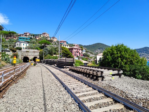 Ferrovie, dopo i disagi dell'estate, ripristinata la circolazione a levante e nel nodo di Genova Ferrovie, dopo i disagi dell'estate, ripristinata la circolazione a levante e nel nodo di Genova