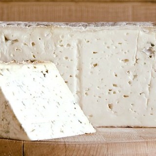 La via dei formaggi astigiana: un gruppo di appassionati produttori promuove un percorso esperienziale di grande valore gastronomico La via dei formaggi astigiana: un gruppo di appassionati produttori promuove un percorso esperienziale di grande valore gastronomico