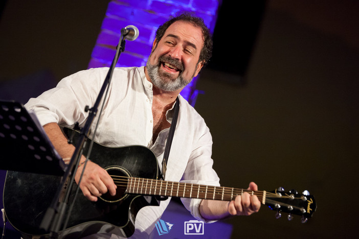 Federico Sirianni nel cast de “La nuova scuola genovese”