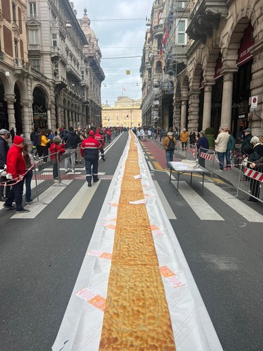 Focaccia più lunga del mondo, Festa della Bandiera e Genoa-Perugia, ecco tutte le variazioni al traffico Focaccia più lunga del mondo, Festa della Bandiera e Genoa-Perugia, ecco tutte le variazioni al traffico