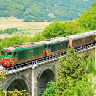 Un tratto della linea ferroviaria Cuneo-Ventimiglia-Nizza