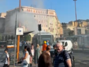Autobus prende fuoco alla stazione di Brignole: paura tra i passeggeri, scoppia la protesta dei sindacati Autobus prende fuoco alla stazione di Brignole: paura tra i passeggeri, scoppia la protesta dei sindacati