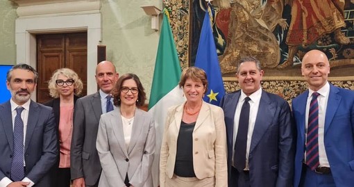 Firmato a Roma il protocollo per il nuovo ospedale degli Erzelli, Toti: "Genova sarà centro di ricerca di rilievo europeo"