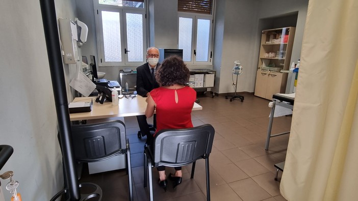 Tumore al seno: attivato il primo ambulatorio territoriale specializzato presso l'ospedale Gallino di Pontedecimo Tumore al seno: attivato il primo ambulatorio territoriale specializzato presso l'ospedale Gallino di Pontedecimo