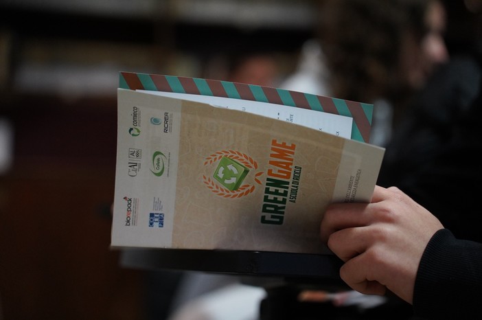 Green Game, prosegue il successo dell’educazione ambientale nelle scuole superiori di Genova Green Game, prosegue il successo dell’educazione ambientale nelle scuole superiori di Genova