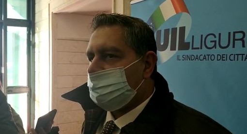 Liguria in zona gialla? Toti: "Il rischio c'è, ma non cambierebbe nulla" Liguria in zona gialla? Toti: "Il rischio c'è, ma non cambierebbe nulla"