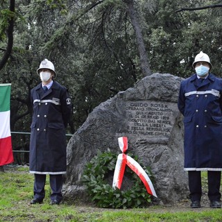 Ai giardini di via Fracchia la cerimonia per Guido Rossa sul luogo dell'assassinio (VIDEO)