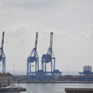 Porto-città, assessore Maresca: “Prioritario accelerare sulla digitalizzazione e sulla cura del ferro nell’ultimo miglio”