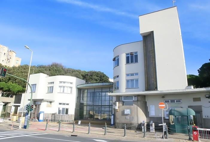 Dal Gaslini: "Test positivo. Bimbo in terapia intensiva per meningococco"