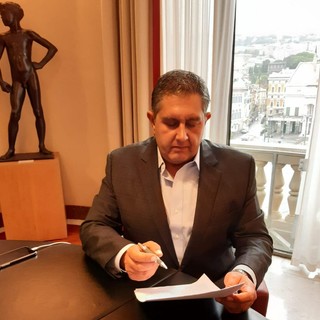 Toti: "Le nostre controproposte al Dpcm". Più apertura per i ristoranti, no a chiusure di attività con pochi contagi