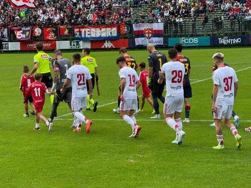 Genoa, un anno dopo il Mantova va di nuovo ko 3-2: buona la prima amichevole per la truppa rossoblù Genoa, un anno dopo il Mantova va di nuovo ko 3-2: buona la prima amichevole per la truppa rossoblù