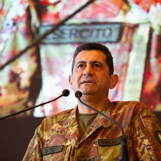 Covid, Figliuolo: "Dal primo marzo via alla quarta dose per le categorie fragili" Covid, Figliuolo: "Dal primo marzo via alla quarta dose per le categorie fragili"