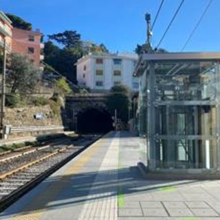 RFI, Genova Sturla: migliorano i servizi per i viaggiatori: attivati nuovi ascensori in stazione