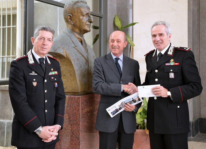 Dall'Arma dei Carabinieri 20 mila euro per l'ospedale Gaslini