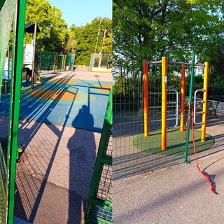 Biscione, l’area giochi dell’Albero del Ciao devastata ancora: nel mirino il playground inclusivo inaugurato pochi mesi fa