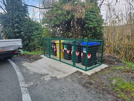 Sestri Levante, concluso l'intervento di ingabbiatura delle isole ecologiche collinari