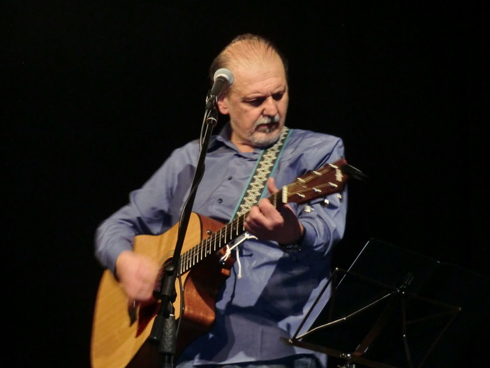 "Genova per voi": omaggio alla Superba con Enrico Lisei al Sipario Strappato di Arenzano