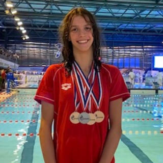 Nuoto: un argento e tre bronzi ai campionati Juniores francesi per l'italo-monegasca Giulia Viacava