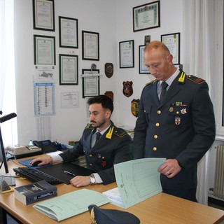 Si finge donna in chat, incontro online si trasforma in ricatto: denunciato estorsore seriale Si finge donna in chat, incontro online si trasforma in ricatto: denunciato estorsore seriale