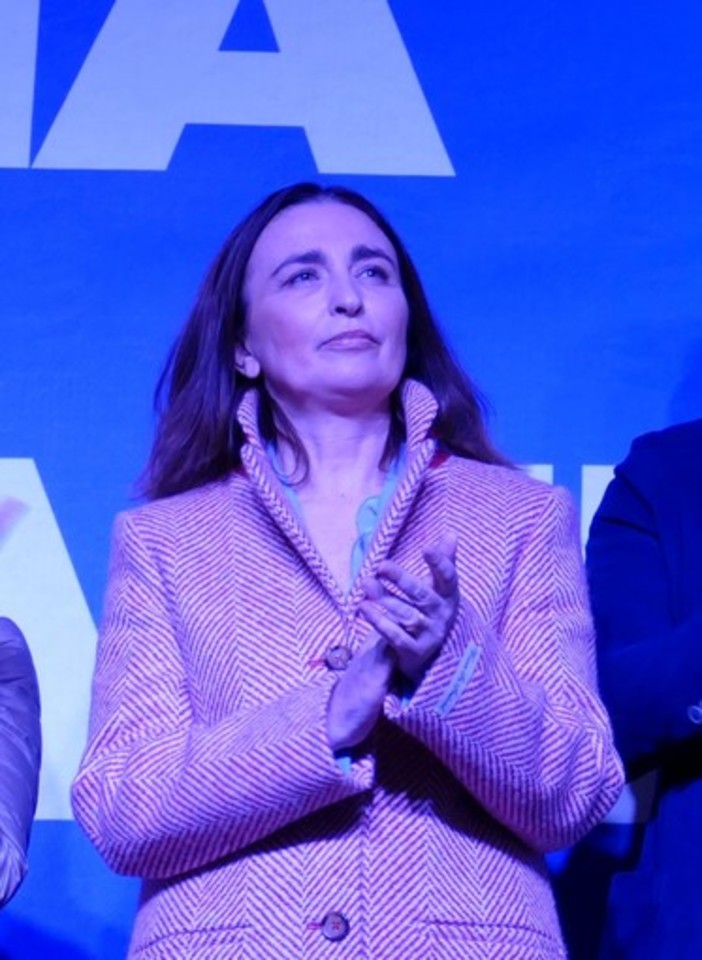 Le violenze no TAV uno sfregio al lavoro che manca e che può ripartire solo con i grandi investimenti e collegamenti Le violenze no TAV uno sfregio al lavoro che manca e che può ripartire solo con i grandi investimenti e collegamenti