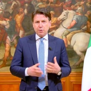 L'Europa apre all'Italia: Conte annuncia che l'UE ha accettato di introdurre lo strumento del 'Recovery Fund'