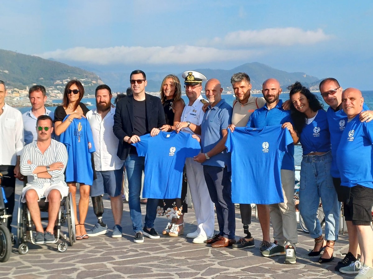 Sociale: a Lavagna la conclusione del corso sub di Anglat Spezia “Open Water”, dedicato alle persone con disabilità Sociale: a Lavagna la conclusione del corso sub di Anglat Spezia “Open Water”, dedicato alle persone con disabilità