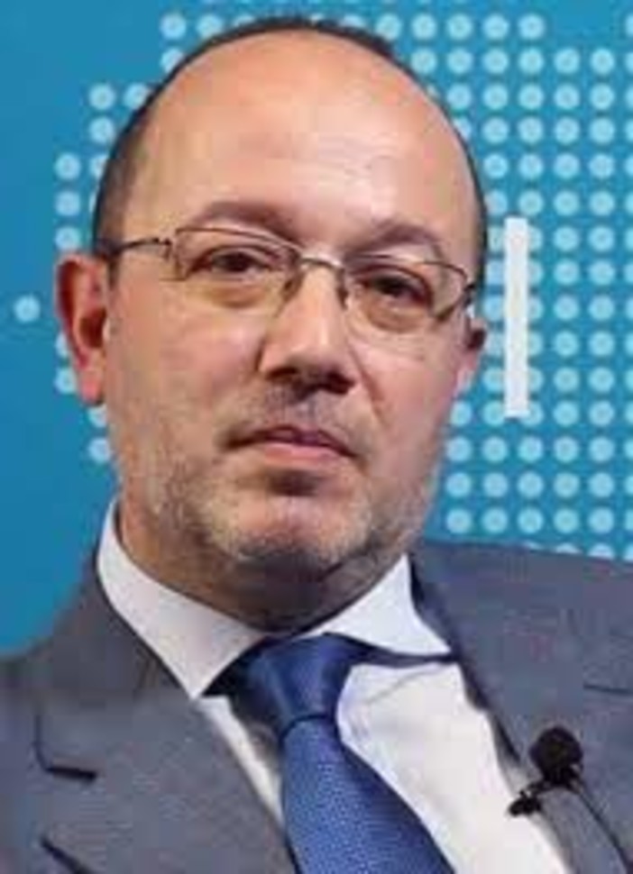 “La guerra in Ucraina. Fra ambizioni ‘neo-imperiali’ e la ricerca di un nuovo ordine” con Gianluca Pastori “La guerra in Ucraina. Fra ambizioni ‘neo-imperiali’ e la ricerca di un nuovo ordine” con Gianluca Pastori