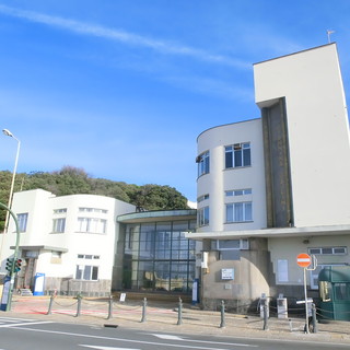 Ventimiglia, bimbo di 8 mesi cade dal lettino: trasferito in elicottero al Gaslini di Genova