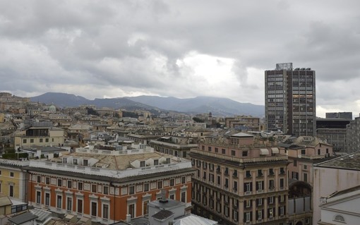 Meteo: copertura di nubi e temperatura in rialzo a Genova