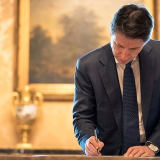 Coronavirus, un nuovo Dpcm previsto per lunedì 2 novembre: possibili lockdown locali e stop agli spostamenti tra regioni