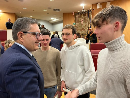 Giorno del Ricordo, Toti: "Nostro dovere tenere viva memoria vittime e profughi delle foibe"