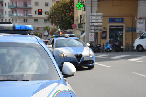 Droga nascosta nell'accendino e in casa: due arresti. Salvata anche cucciola denutrita