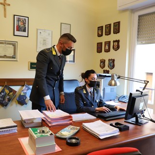 Oltre due milioni di fatture false emesse da undici società in tutta Italia, a Genova sequestrati 760mila euro