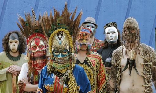 La parola a Disco Club, le uscite della settimana - Sperimentazioni, maschere e mistero per il sesto album dei Goat La parola a Disco Club, le uscite della settimana - Sperimentazioni, maschere e mistero per il sesto album dei Goat