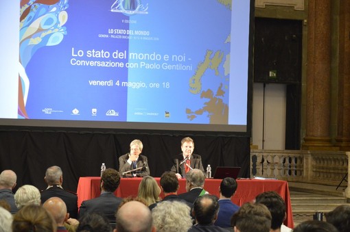 Genova, il premier Gentiloni al Festival Limes: "Guai se l'Italia smettesse la politica estera" Genova, il premier Gentiloni al Festival Limes: "Guai se l'Italia smettesse la politica estera"