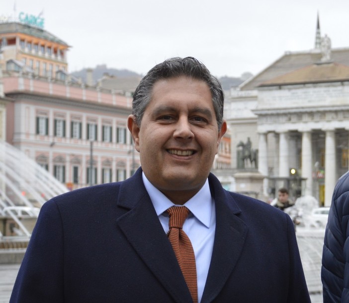 Autotrasporti, Toti: "Valutazione apertura anticipata terminal, serve contributo Aspi" Autotrasporti, Toti: "Valutazione apertura anticipata terminal, serve contributo Aspi"