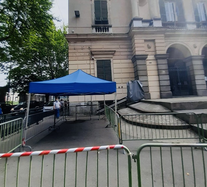Apre l’hub vaccinale nel Municipio della Bassa Valbisagno: sarà attivo tre volte a settimana Apre l’hub vaccinale nel Municipio della Bassa Valbisagno: sarà attivo tre volte a settimana