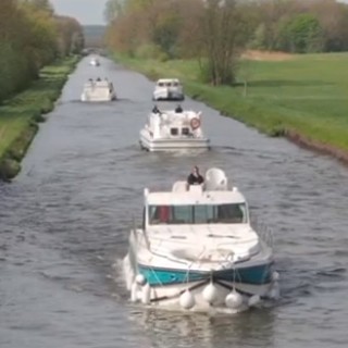 Loft StudioViaggi, affittare una Houseboat in Francia è sicuramente l’ideale
