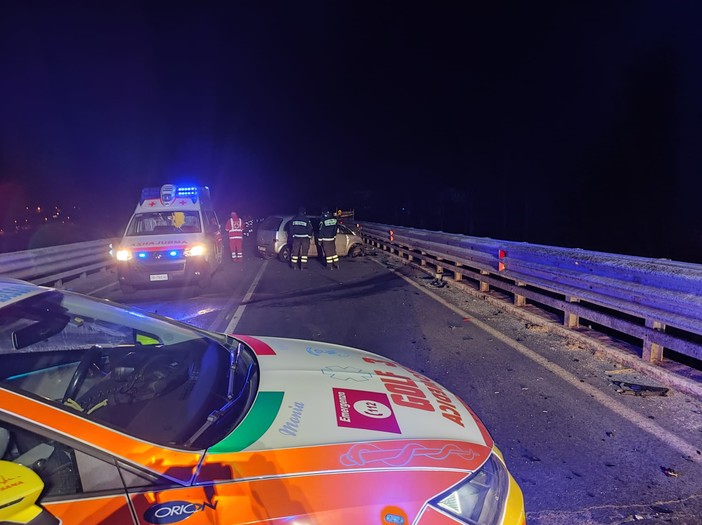 Torriglia, tragico incidente sulla statale 45, muore un 58enne Torriglia, tragico incidente sulla statale 45, muore un 58enne