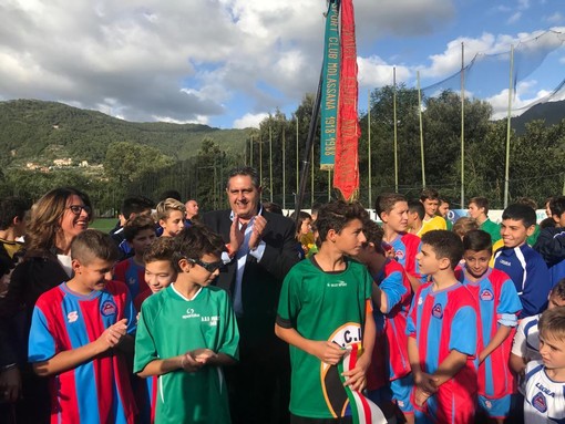 Inaugurazione dei nuovi impianti calcistici genovesi, Toti: "Sosteniamo lo sport" Inaugurazione dei nuovi impianti calcistici genovesi, Toti: "Sosteniamo lo sport"