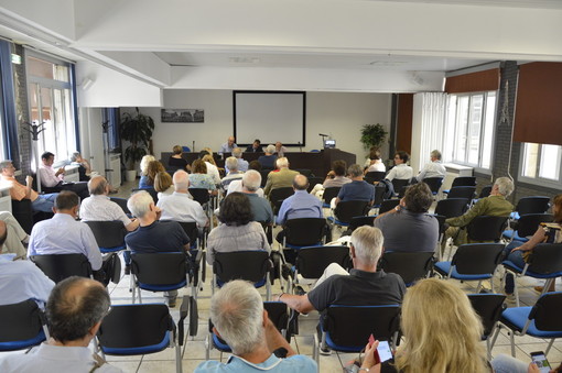 Appuntamento per riflettere sulla contemporaneità con "Nel secolo della piena globalizzazione"