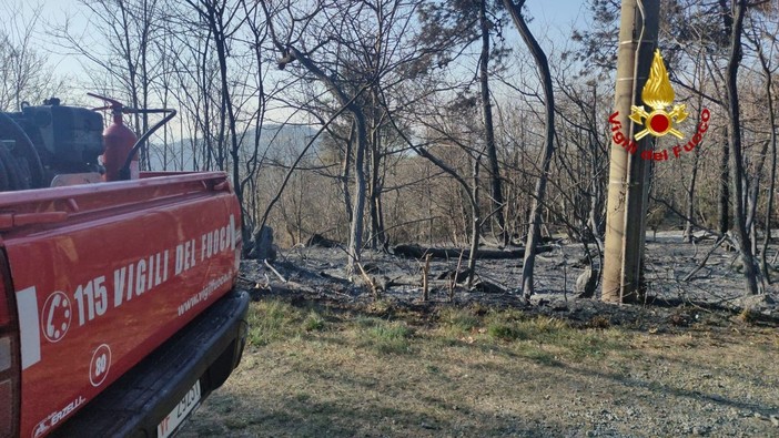 Mele, spento l'incendio boschivo che da ieri ha interessato le alture