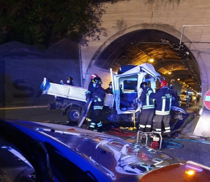 Incidente sulla A10: sono di Ventimiglia sia la vittima che i due feriti, stavano tornando dal lavoro (FOTO)