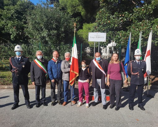 Pegli, intitolati al partigiano Luigi Perotti i giardini accanto alla scuola Mario Emanuelli
